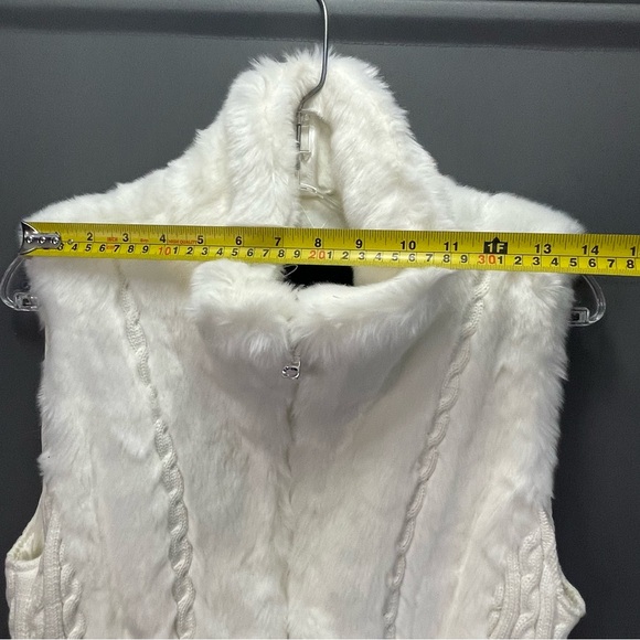 GEUSS faux fur and chunky braid knit zip up vest - Picture 6 of 13